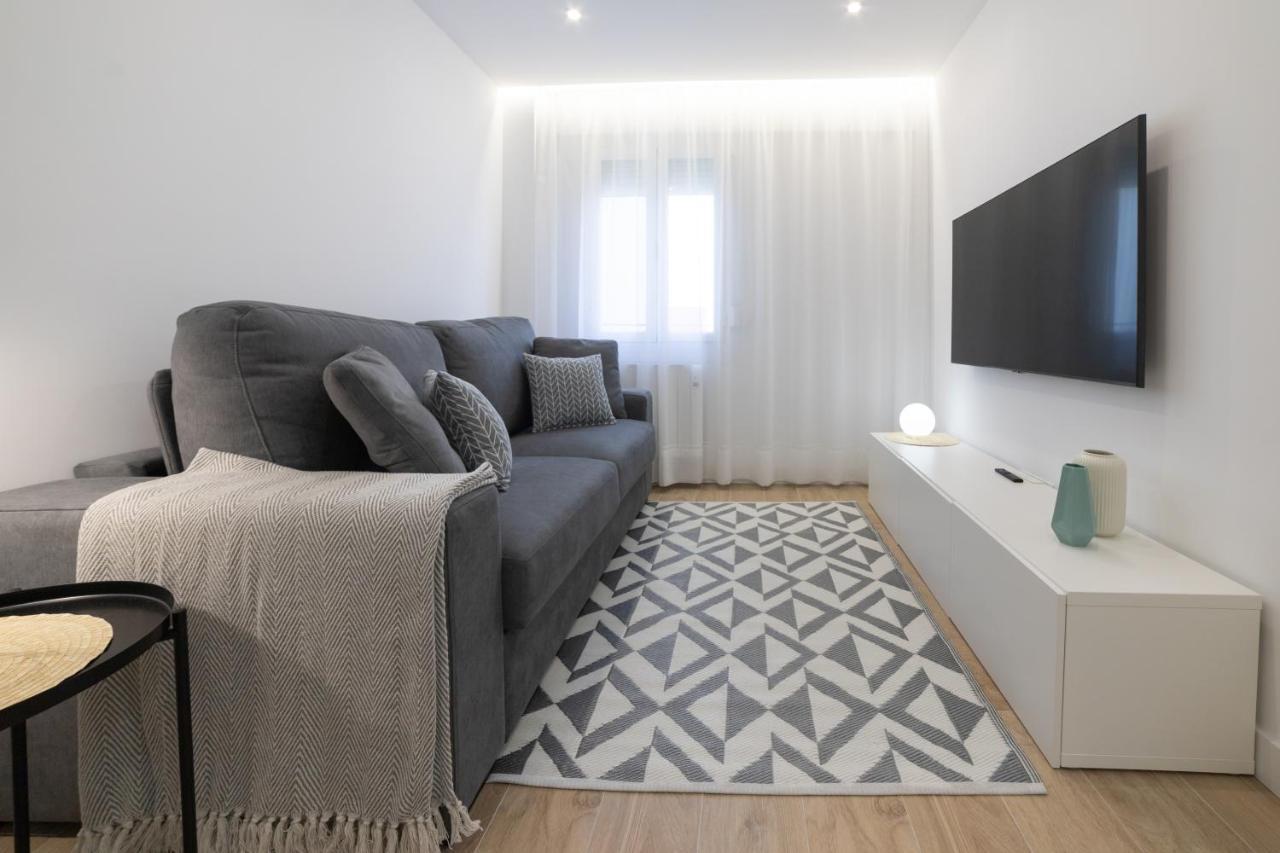 Apartamento Logrono Plaza Ayuntamiento ภายนอก รูปภาพ